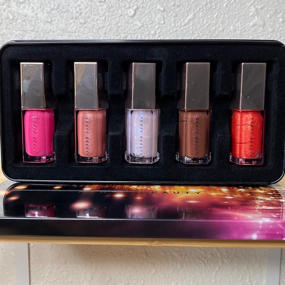 Brand New Fenty Beauty lipgloss kit